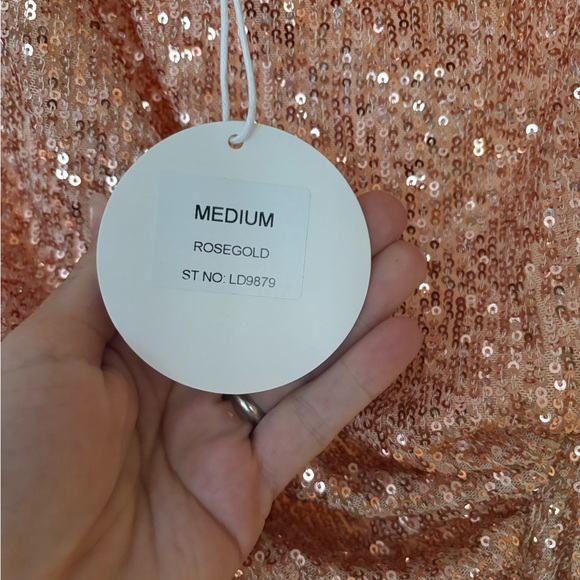 One-Shoulder Sequin Gown - Picture 5 of 8